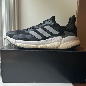 Adidas Men’s Black Solarboost Running Lifestyle Sneakers Size 8
